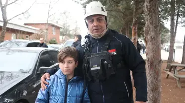 Depremin 81'nci saatinde kurtarılan 8 yaşındaki Beşir: Sanki üstümde battaniye sarılı gibiydi