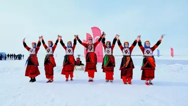 Çıldır Gölü'nde Buz Şenliği Düzenlendi
