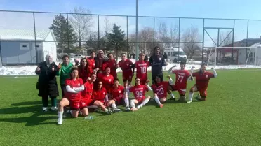 Ağrı Kadın Futbol Takımı'ndan Farklı Galibiyet