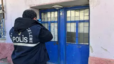 Uşak'ta Korkunç Olay: Oğul Babasını Bıçakladı