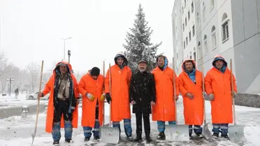 Kocasinan'da Kar Temizleme Çalışmaları