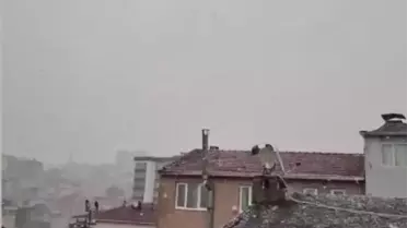 İstanbul'da Kar Yağışı Devam Ediyor