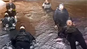 Kümbet Yaylası'nda Gençlerin Kar Raftingi