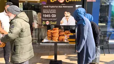 Ferdi Koçyiğit'ten Ferdi Tayfur'a Simit Hayrı