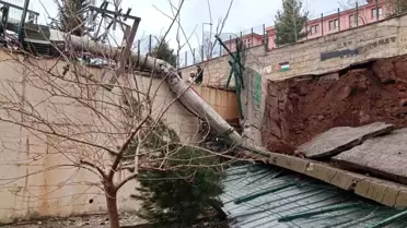 Siverek'te Okul Duvarı Çöktü