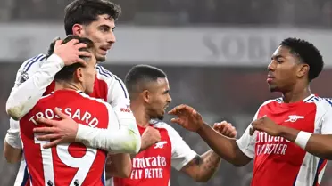 Arsenal'in yıldızı sezonu kapattı