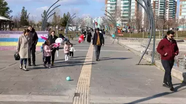 Diyarbakır'da Bahar Havası Parkları Şenlendirdi