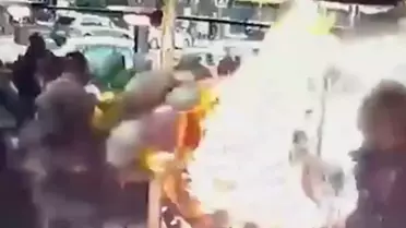 Uçan balonlar aniden patlayarak alev aldı, bir kişi yaralandı