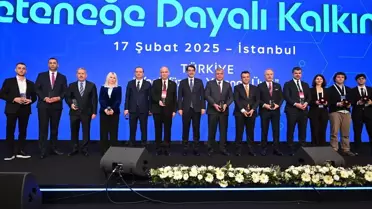 Marmara Kariyer Fuarı, 'en etkin bölgesel kariyer fuarı' ödülüne layık görüldü