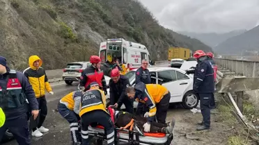 Geyve'de Kaza: İki Yaralı