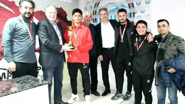 Talas Belediyespor 2025'e Şampiyonluklarla Başladı
