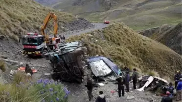 Bolivya'da Yolcu Otobüsü Uçuruma Yuvarlandı: 31 Ölü, 15 Yaralı
