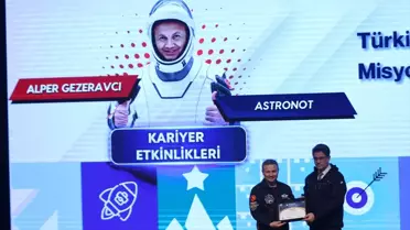 Türkiye'nin ilk astronotu Gezeravcı, Çanakkale'de üniversitelilerle bir araya geldi