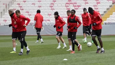 Vali Şimşek'ten Sivasspor'a Destek Çağrısı