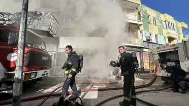Muratpaşa'da Matbaa Deposunda Yangın Çıktı