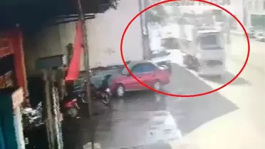 Mersin'de Kamyonun Kasa Kapağı Üç Çocuğa Çarptı
