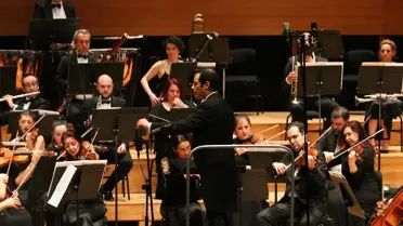 Olten Filarmoni İzmir'de Dario Macellari ile Sahne Aldı