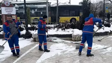 Kağıthane'de Kar Temizliği Devam Ediyor