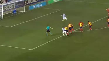 Zorla penaltı attı! Sonrasında olanlara kendi de inanamadı