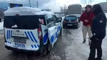 Samsun'da Kar Yağışı, Polis Öğrencilere Yardım Etti