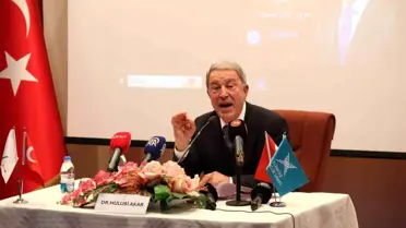 Hulusi Akar dijital teröre dikkat çekti