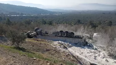 Mersin'de tır kazası: 2 ölü