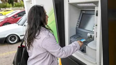 Mersin'den Öğrencilere ve Dar Gelirlilere Yardım