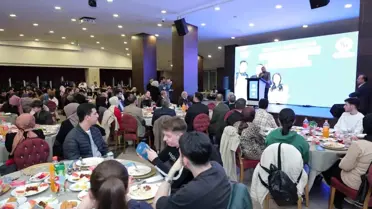 Arnavutköy Belediyesi'nden Üniversite Öğrencilerine Ulaşım Desteği