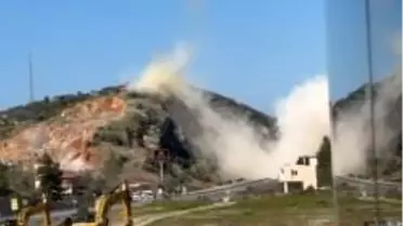 Alanya'da Dağ Patlatma, Karayolu Kapanmasına Neden Oldu