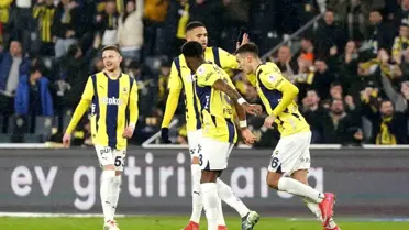 Mert Müldür Antalyaspor'a Gol Attı