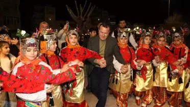 Nizip Belediyesi Ramazan Sokağı'nı Coşkuyla Açtı