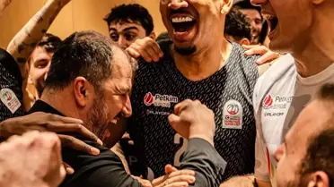 Aliağa Petkimspor, A. Efes'i Devirdi