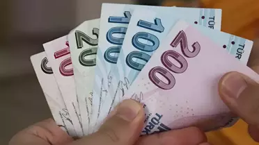 Türkiye'de maaşlar enflasyon karşısında adeta eriyor