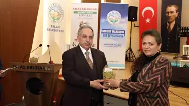 Talas Belediyesi Kadın Çalışanlarına Konserle Kadınlar Günü Kutlandı