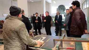 Erzincan'da Arı Kovanı Üretim Atölyesi Açıldı