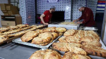 Ramazan Pidesi İçin 450 Derece Mesaisi