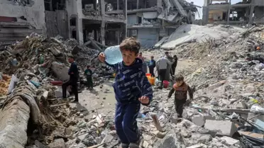 Gazze'ye Gıda Yardımı Bekliyor