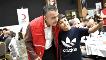 Esenyurt'ta Dünya Yetimler Günü İftarı ve Edebiyat Sohbeti