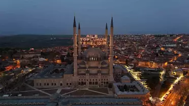Selimiye Camii'nde Mahya Heyecanı