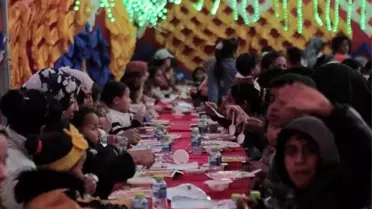 Gazze'de Yedi Başak Derneği ile Şahinbey Belediyesi'nden Bin Kişiye İftar