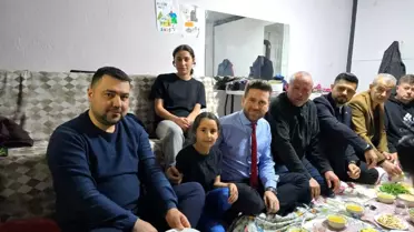 Tavas Belediye Başkanı Kadir Tatık, Ramazan İftarında Canatan Ailesiyle Bir Araya Geldi