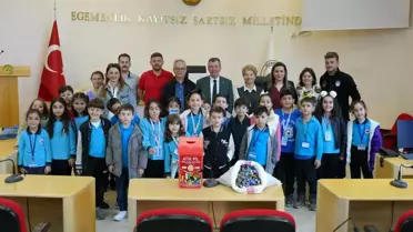 Burhaniye Öğrencilerinden Çevreye Duyarlı Davranış: 20 kg Atık Pil Topladılar
