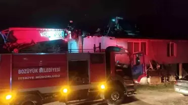 Bozüyük'te Çatı Yangını Kontrol Altına Alındı