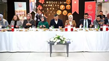 Vali Çiftçi Güzide Bakım Merkezi'nde İftar Yemeği Düzenledi