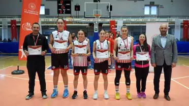 Manisa'da 3x3 Basketbol Turnuvası Sonuçlandı
