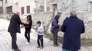 Mustafa Şahin'den Bayramda Yetim Çocuklara Şeker