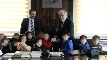 Miniklerin Filistin'e Bağışı