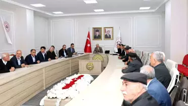 Vali Varol, Köy Evleri İçin Heyetle Toplandı