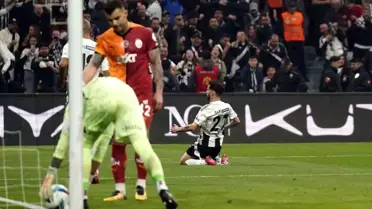 Beşiktaş Galatasaray'ı 2-1 Yendi