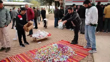 Kumluca'da 150 Yıllık Şeker Dağıtma Geleneği